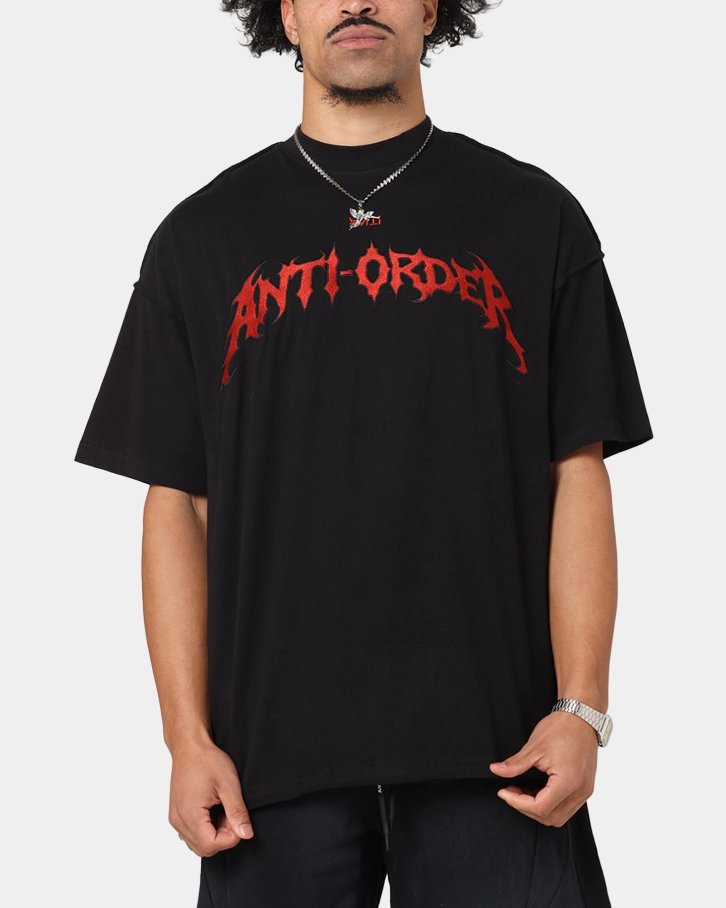 The Anti Order Mosh Non Seam T-Shirt Black/Red Casual Chic Look