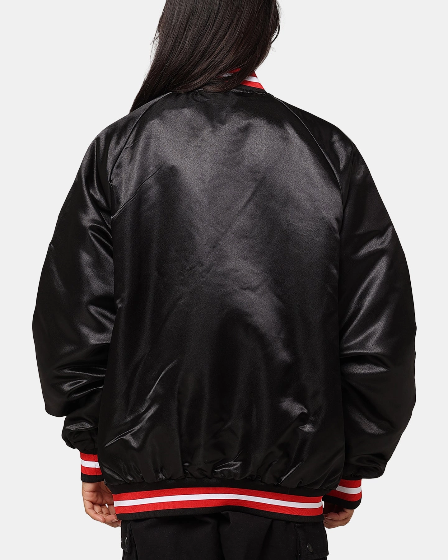 Mitchell & Ness Chicago Bulls Lightweight Satin Jacket Black Hiking Ready