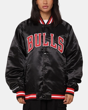 Machine-washable Mitchell & Ness Chicago Bulls Lightweight Satin Jacket Black