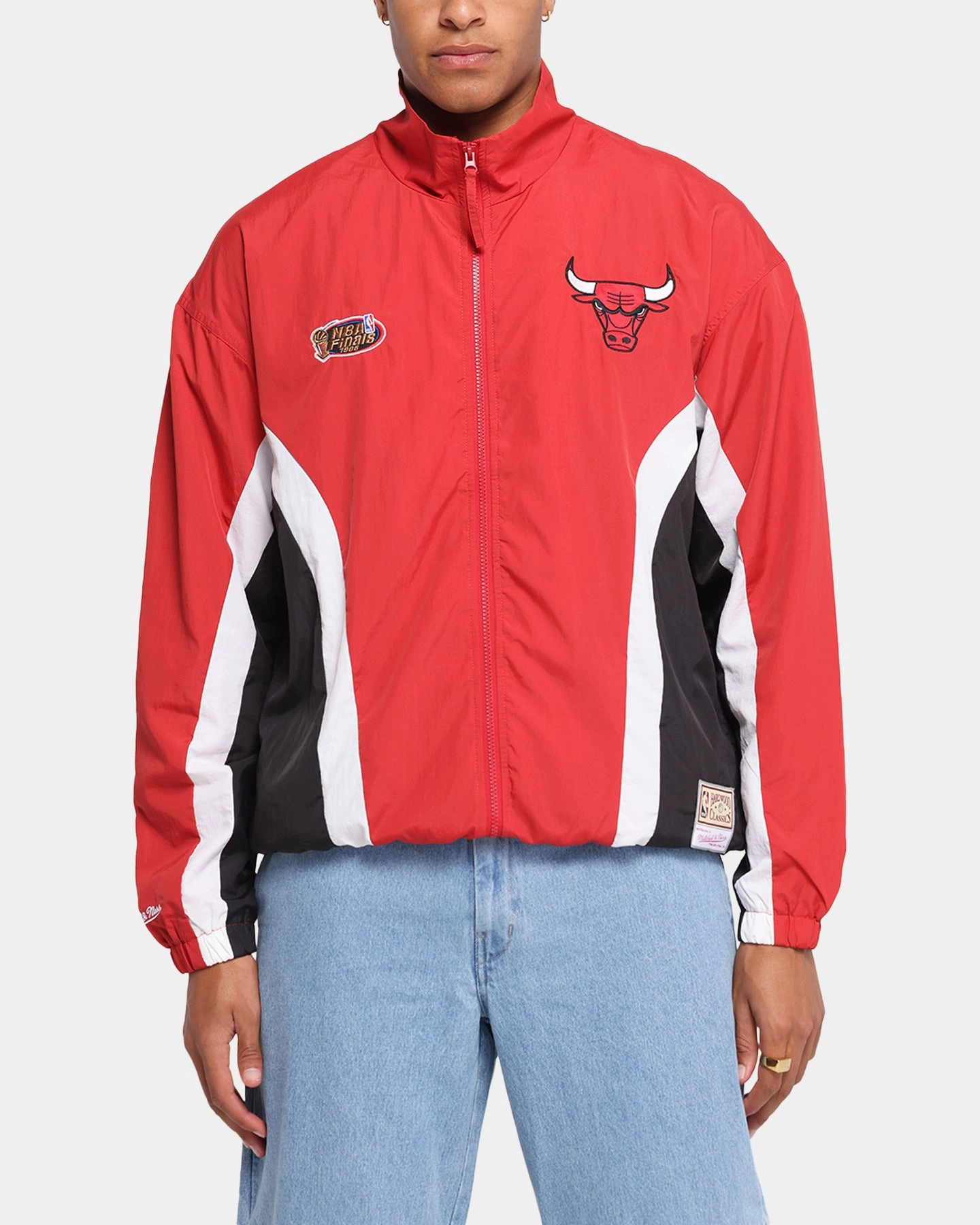 Create Mitchell & Ness Chicago Bulls Nylon Track Jacket Red/Black