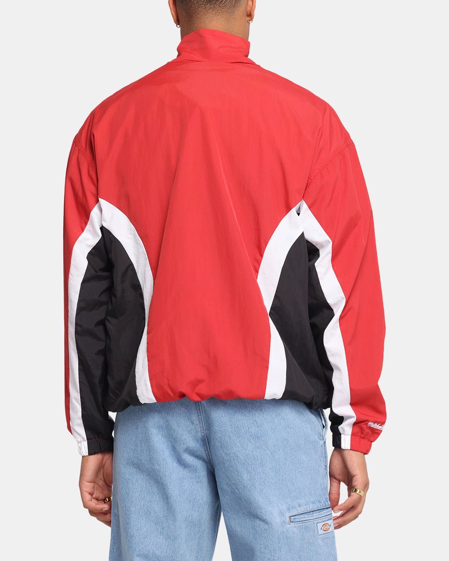 Agree Mitchell & Ness Chicago Bulls Nylon Track Jacket Red/Black