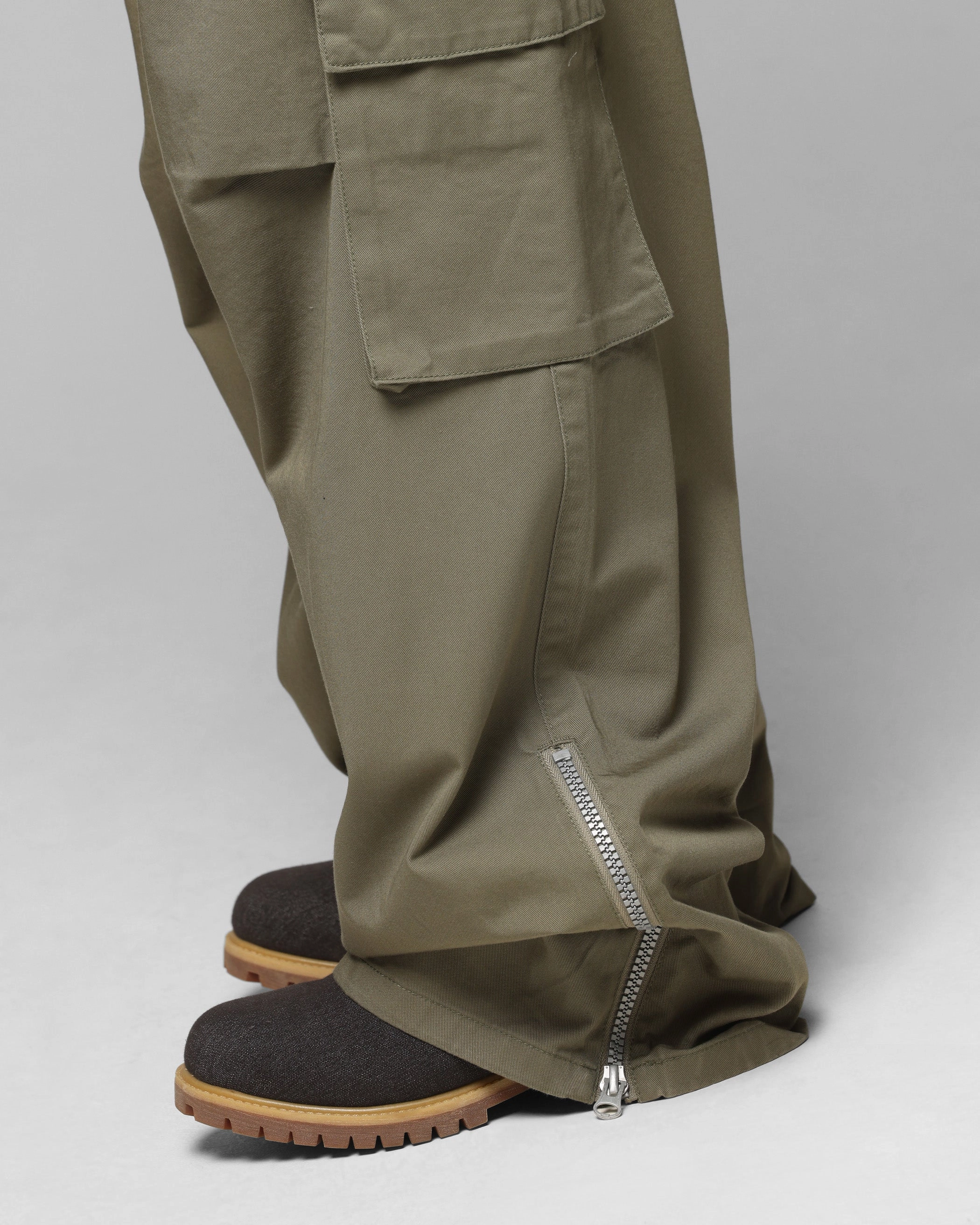 Abrasion Proof Reinforcements Stay Flexible Loiter Shadow Cargo Pants Khaki