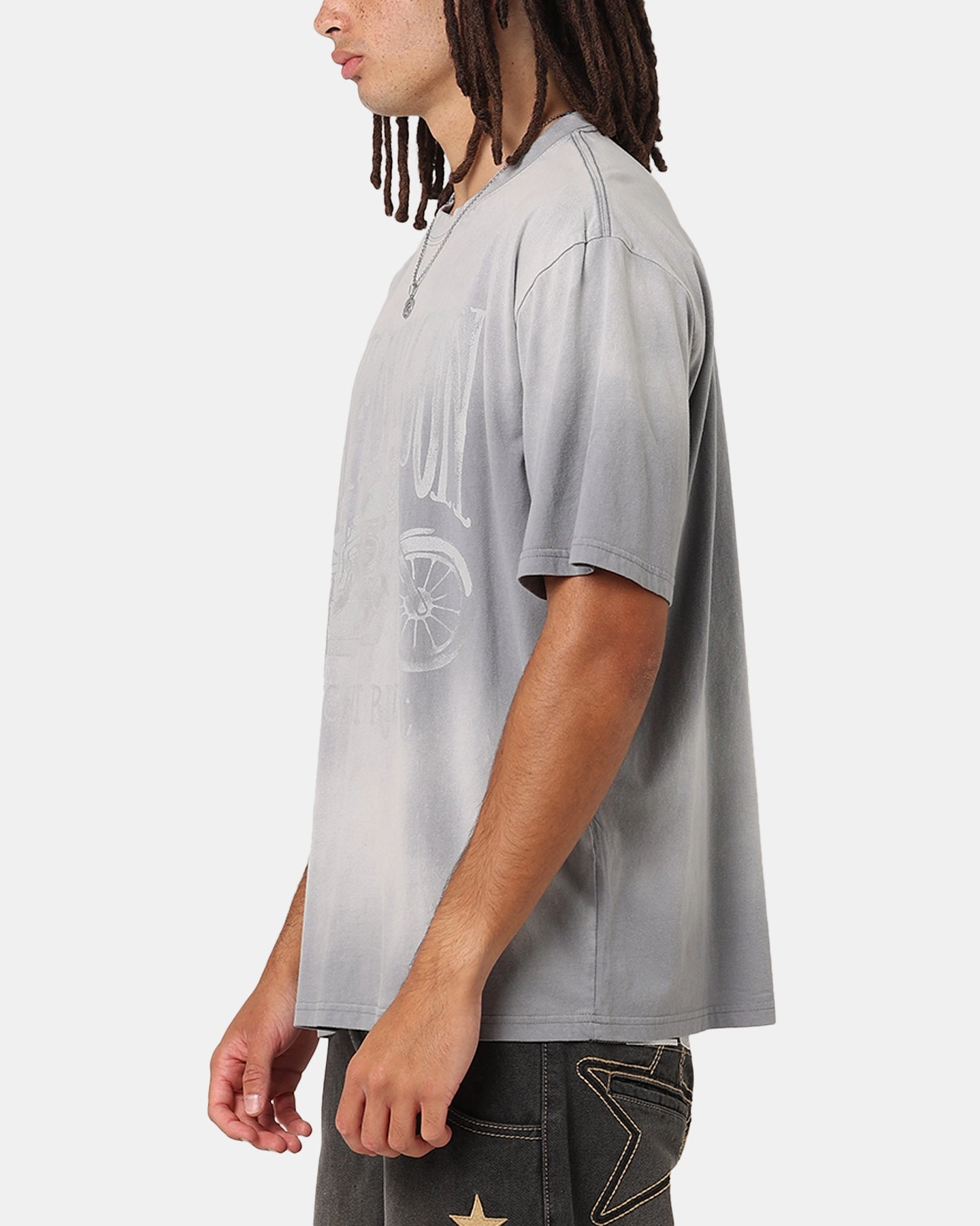 Effortless Layer Casual Essentials Willie Nelson Bike T-Shirt Washed Grey
