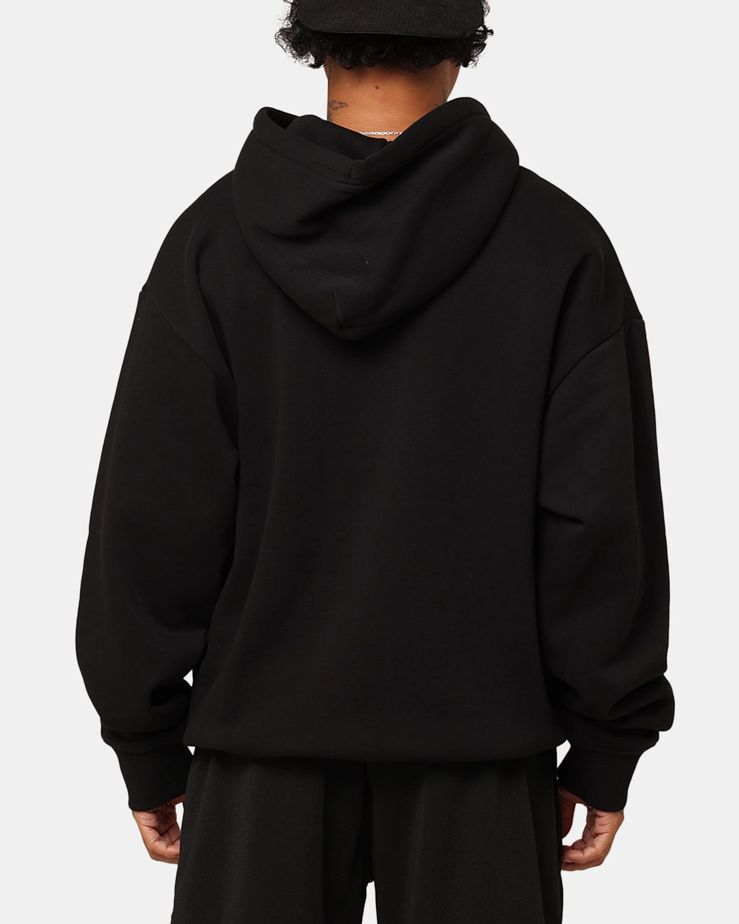 New Era Branded Hoodie Black Layer Look beach bonfire