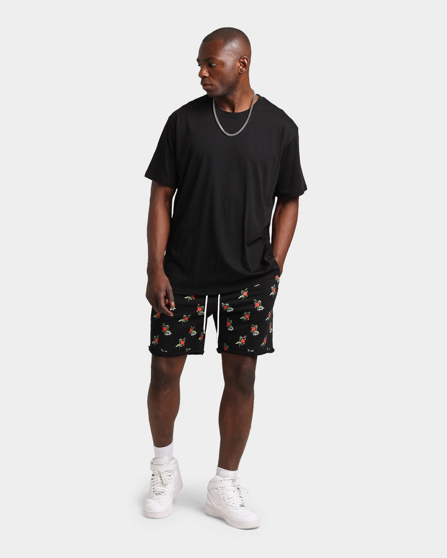Carre Ament Repeat Rugueux Shorts Black Abrasion Dispersing Weave