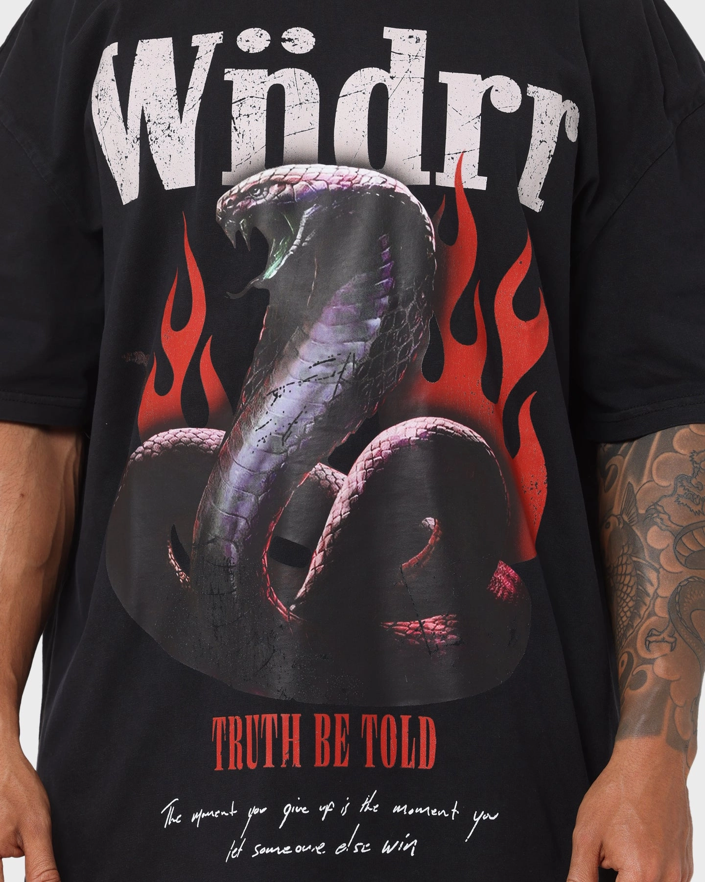 WNDRR Serpent Vintage T-Shirt Washed Black Casual Comfort Layer Cozy Wear