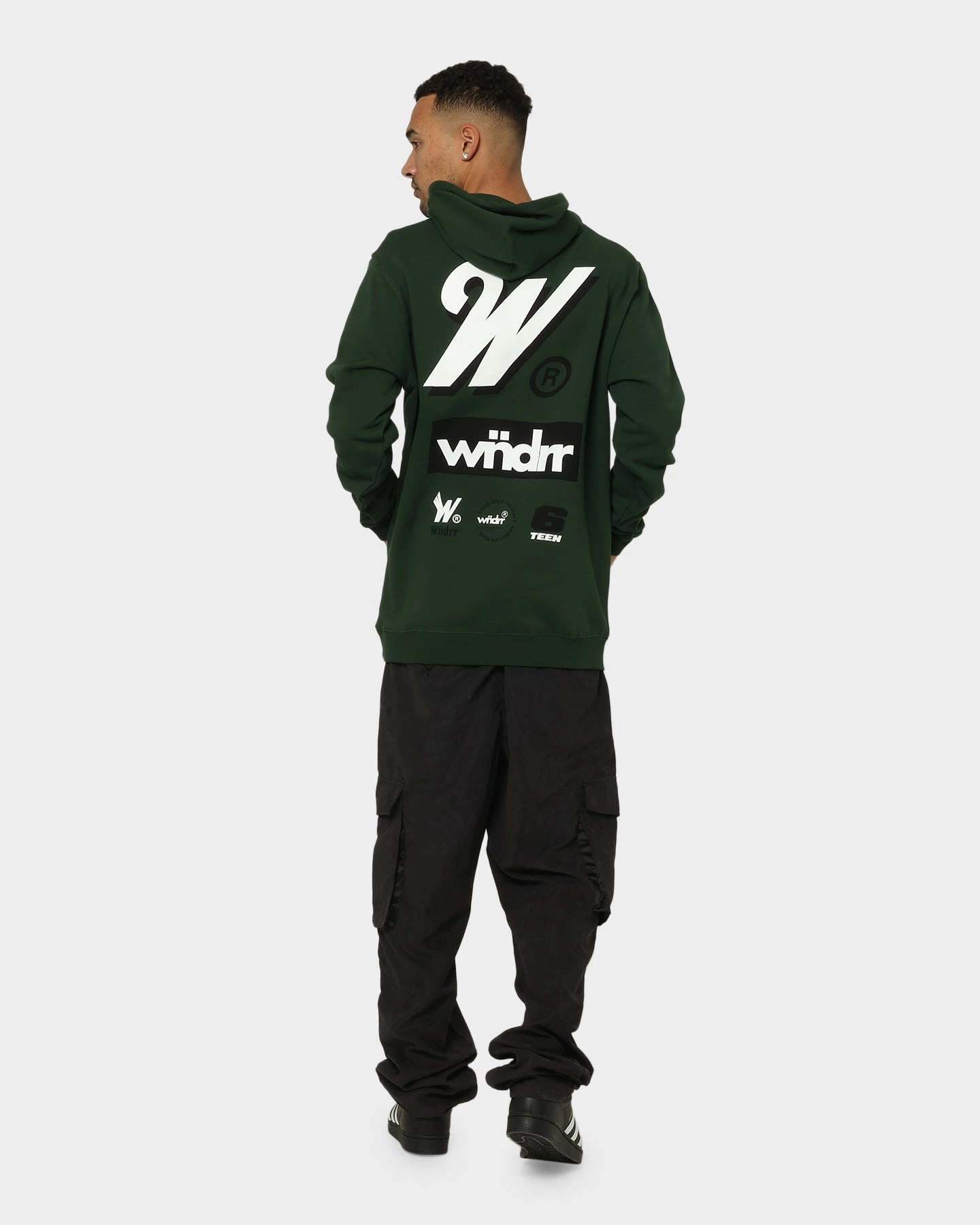 EcoFriendlyMaterial WNDRR Slender Hoodie Forest Green