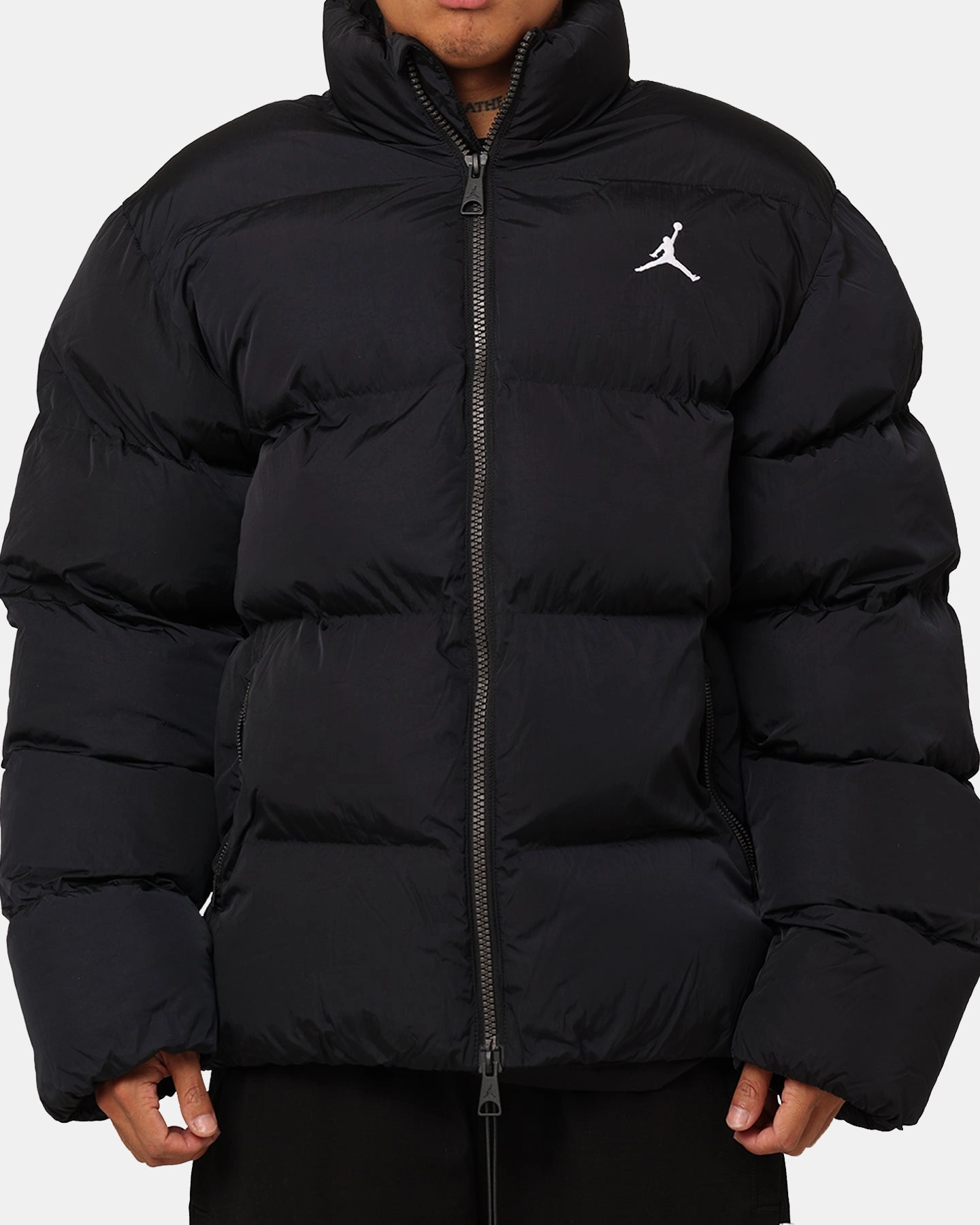Jordan Essentials Poly Puffer Jacket Black/White Airtight Storage Compartment Dual Zip Functionality
