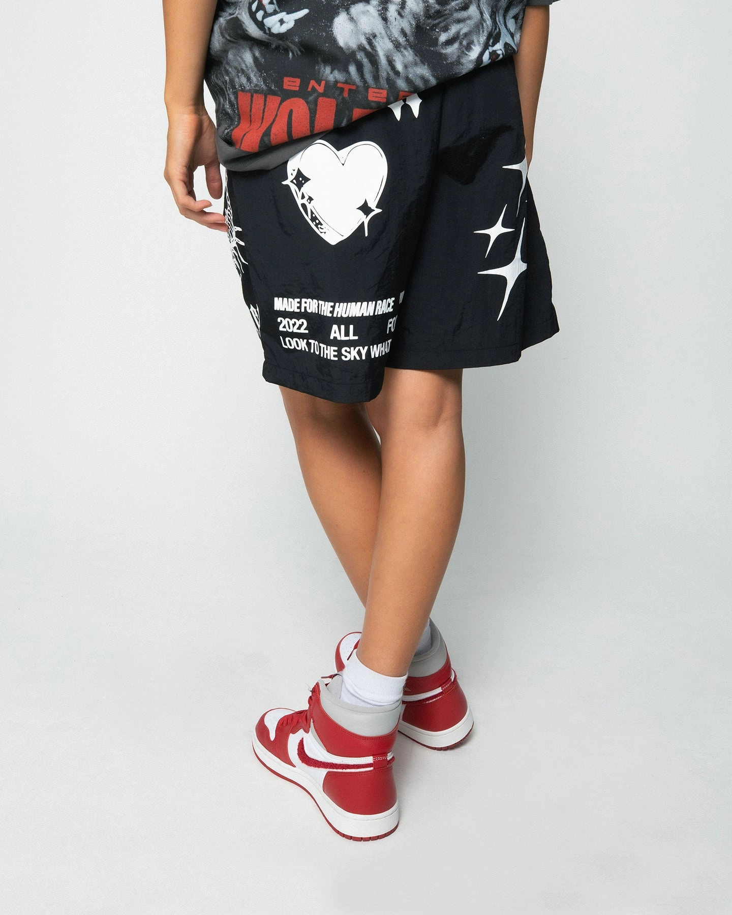 Loiter Sketch Book Walk Shorts Black Stretch Fabric spring shorts