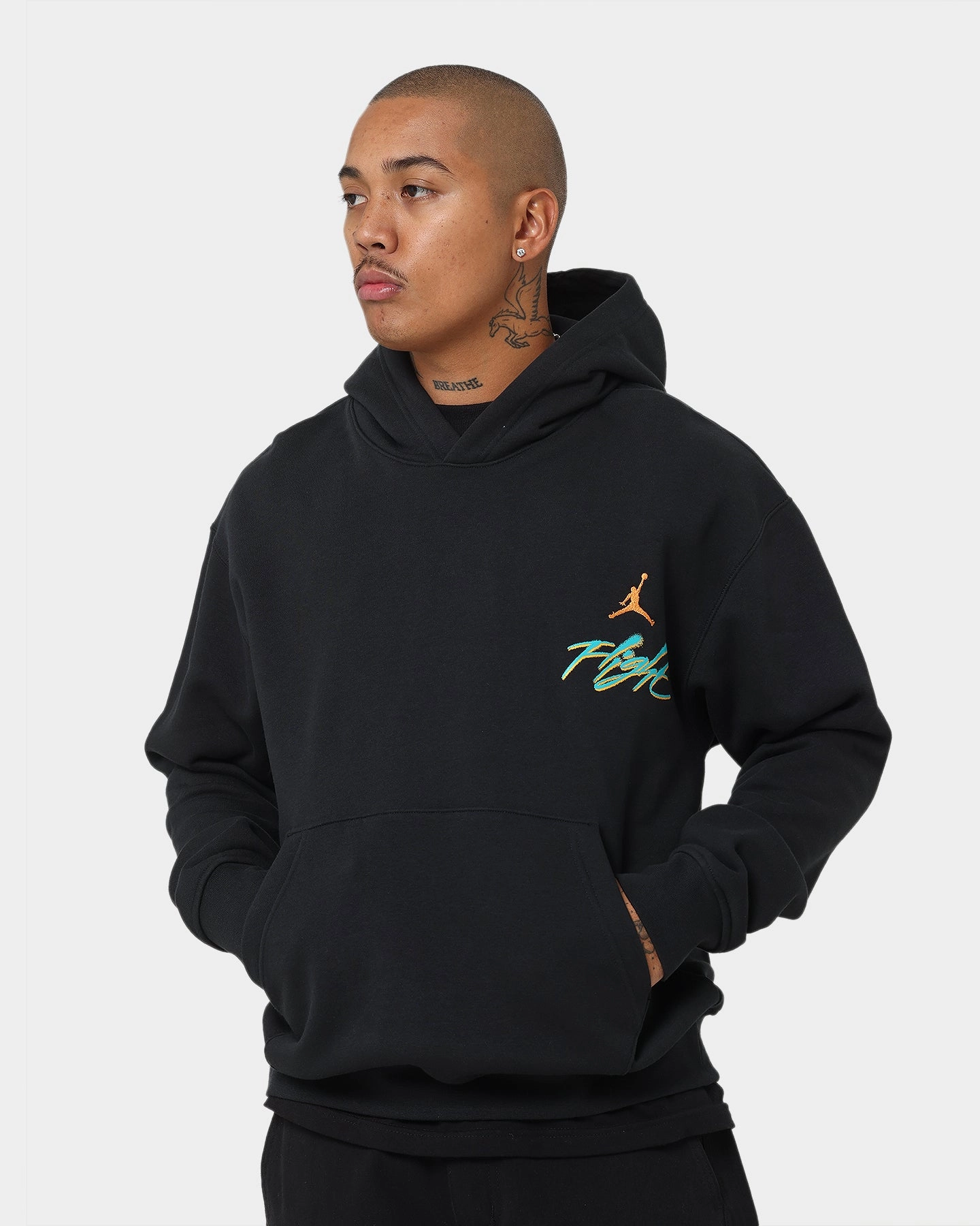 Jordan Essential Flight Graphic Fleece Hoodie Black/New Emerald Fast Dry Quick Access Pockets