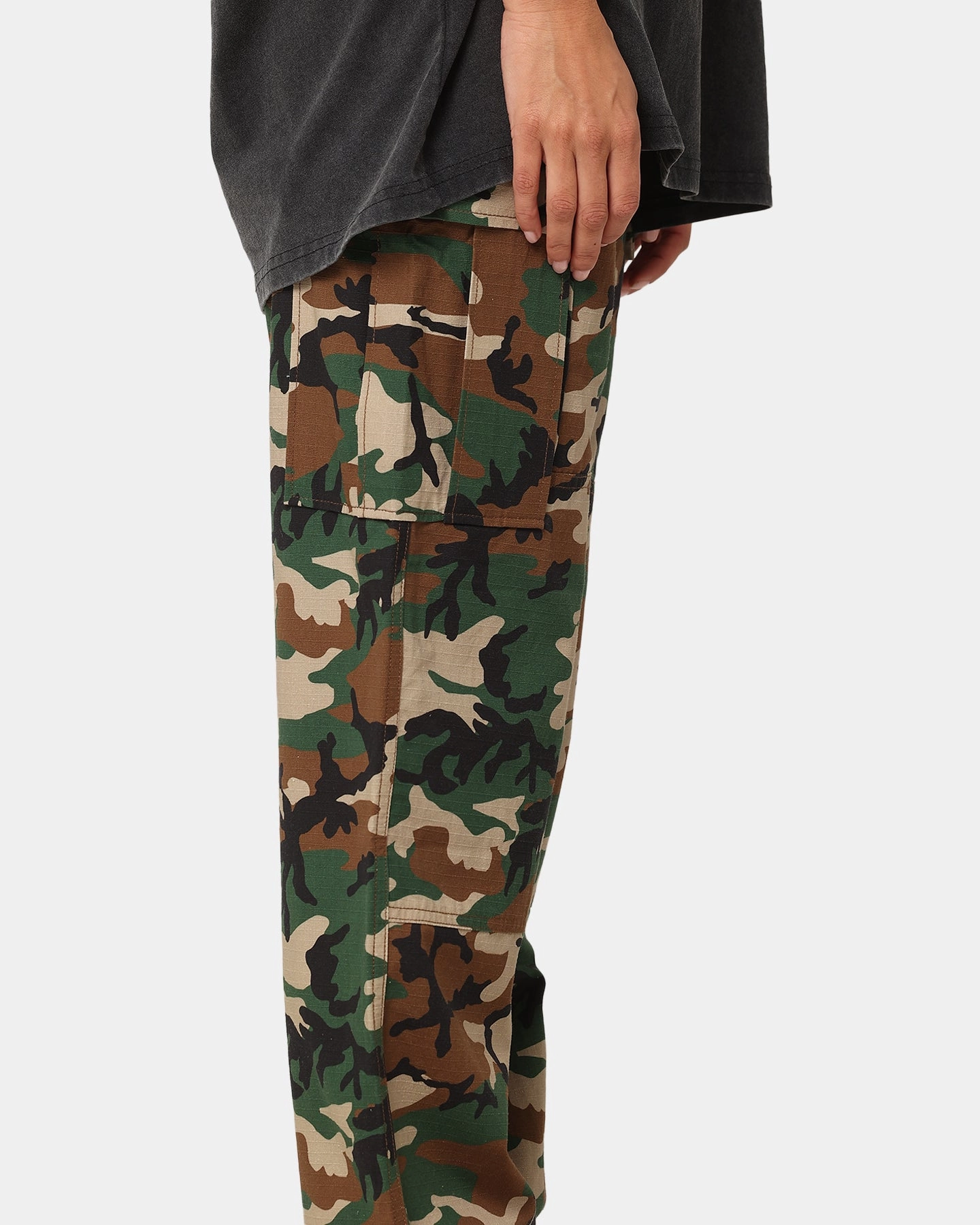 Perfectly Relaxed X-Girl Women's Easy Cargo Pants Camo
