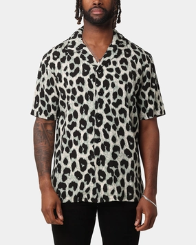 Backpacking Trip Timeless elegance XXIII Animal Button Up Shirt Green
