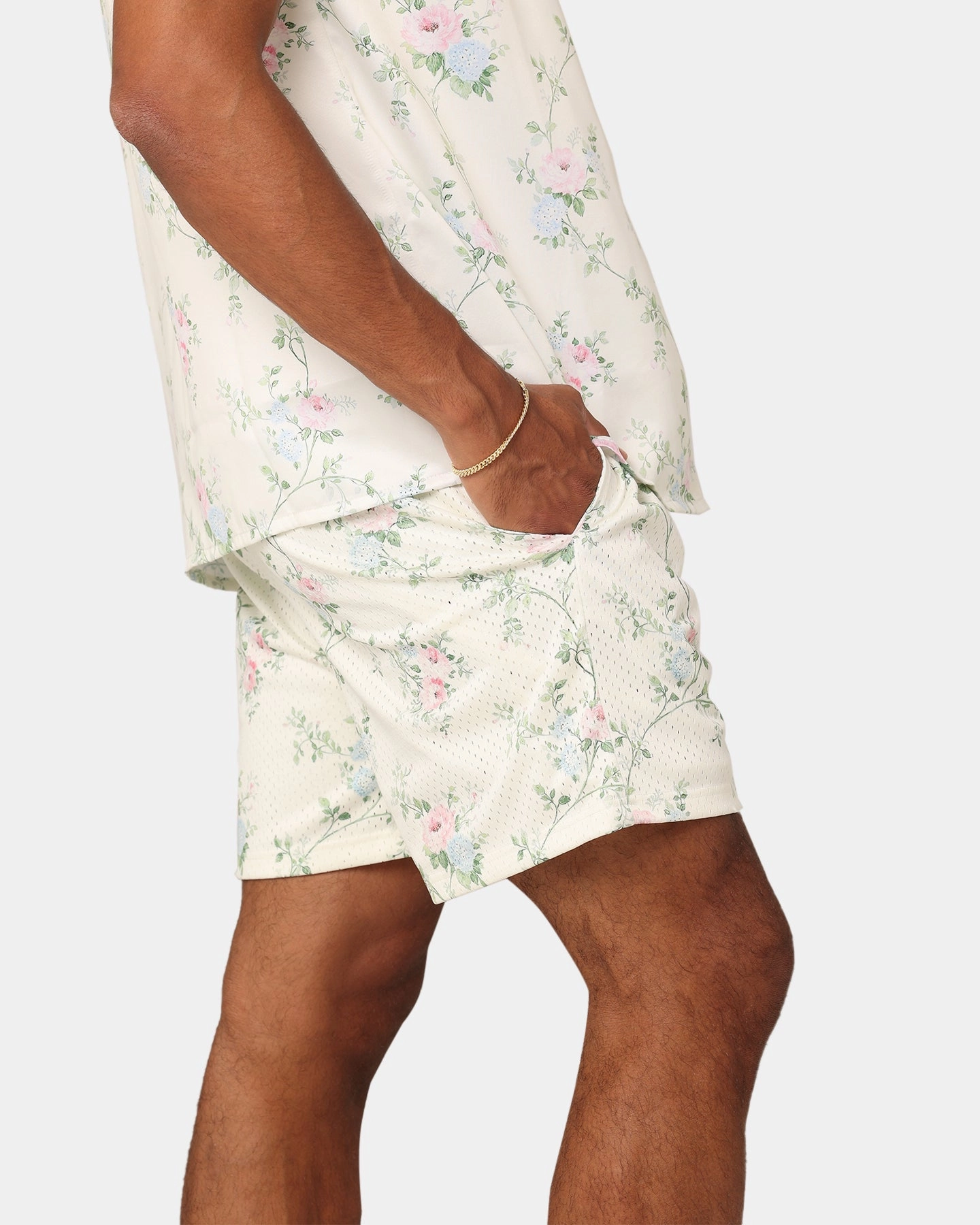 XXIII Anthony Mesh Shorts Cream/Blue/Pink Vented Hem Details Ombre effect