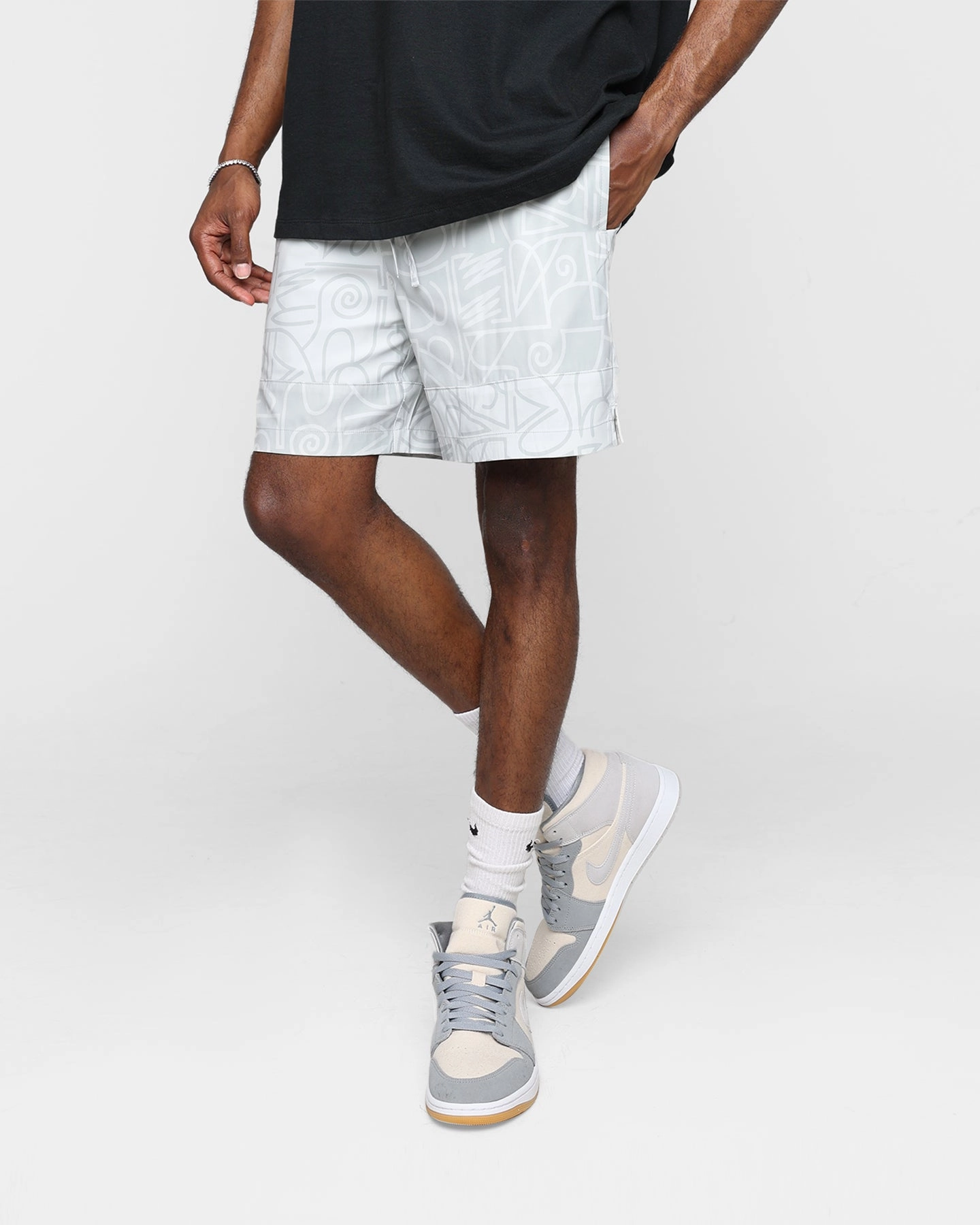 Active Ready XXIII Blake Shorts Off White