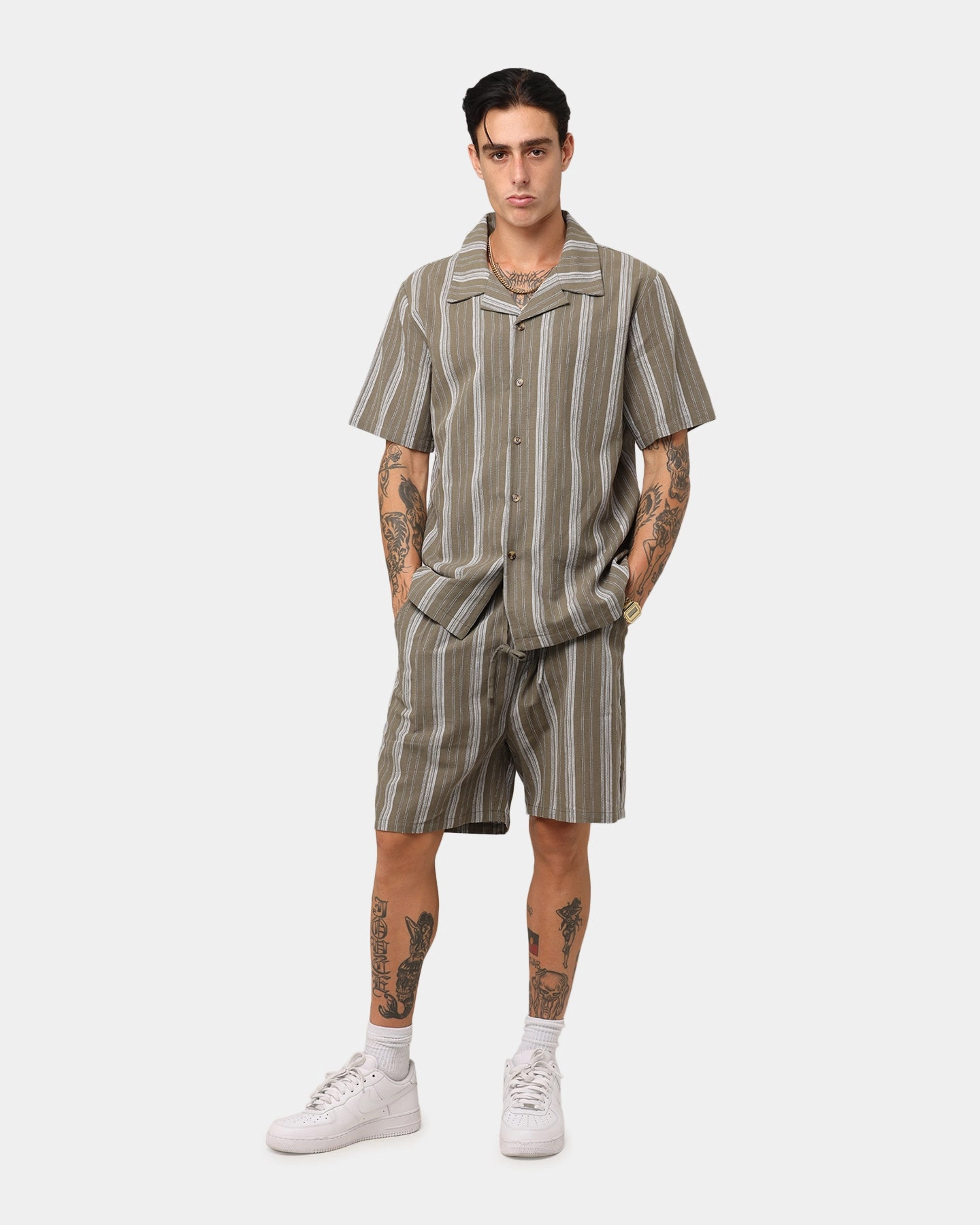 Classic Collar XXIII Condesa Linen Button Up Shirt Olive
