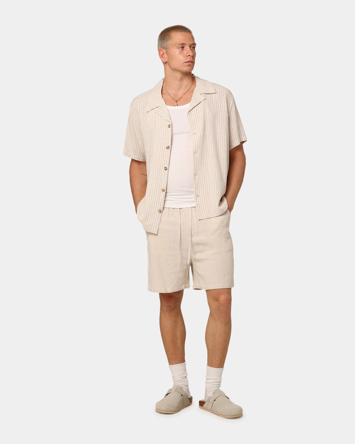 XXIII Ezrah Linen Shorts Oatmeal easy-care item Versatile Styling