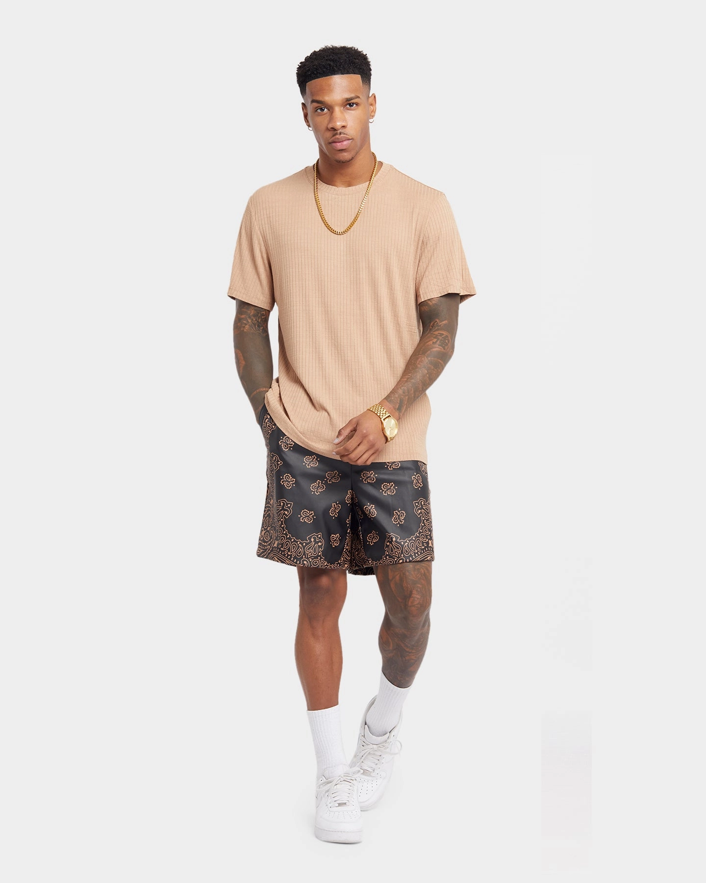 sunglasses Easy Movement XXIII Paisley Printed Pleather Shorts Paisley Black
