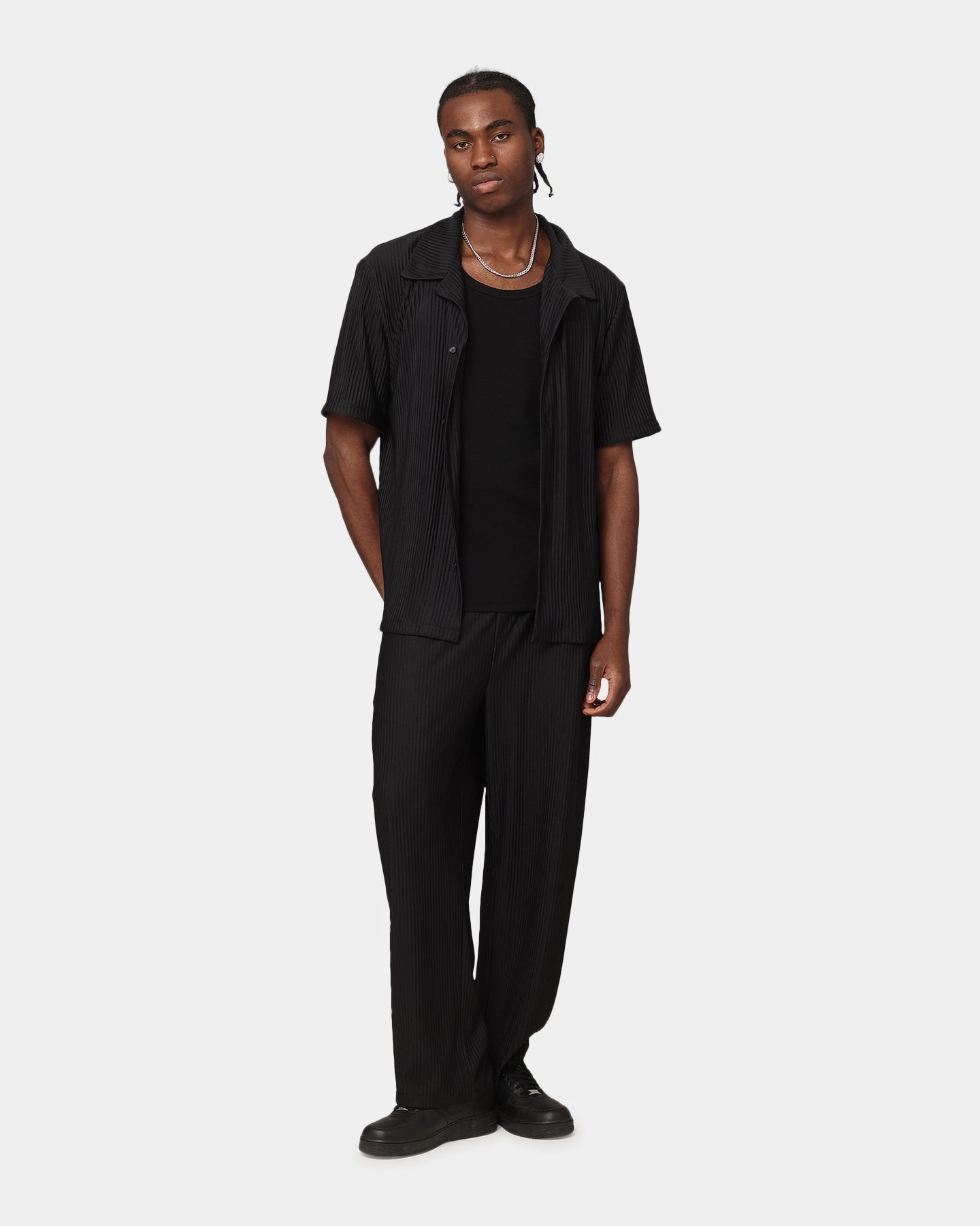 Holiday Gift XXIII Pleated Button Up Shirt Black