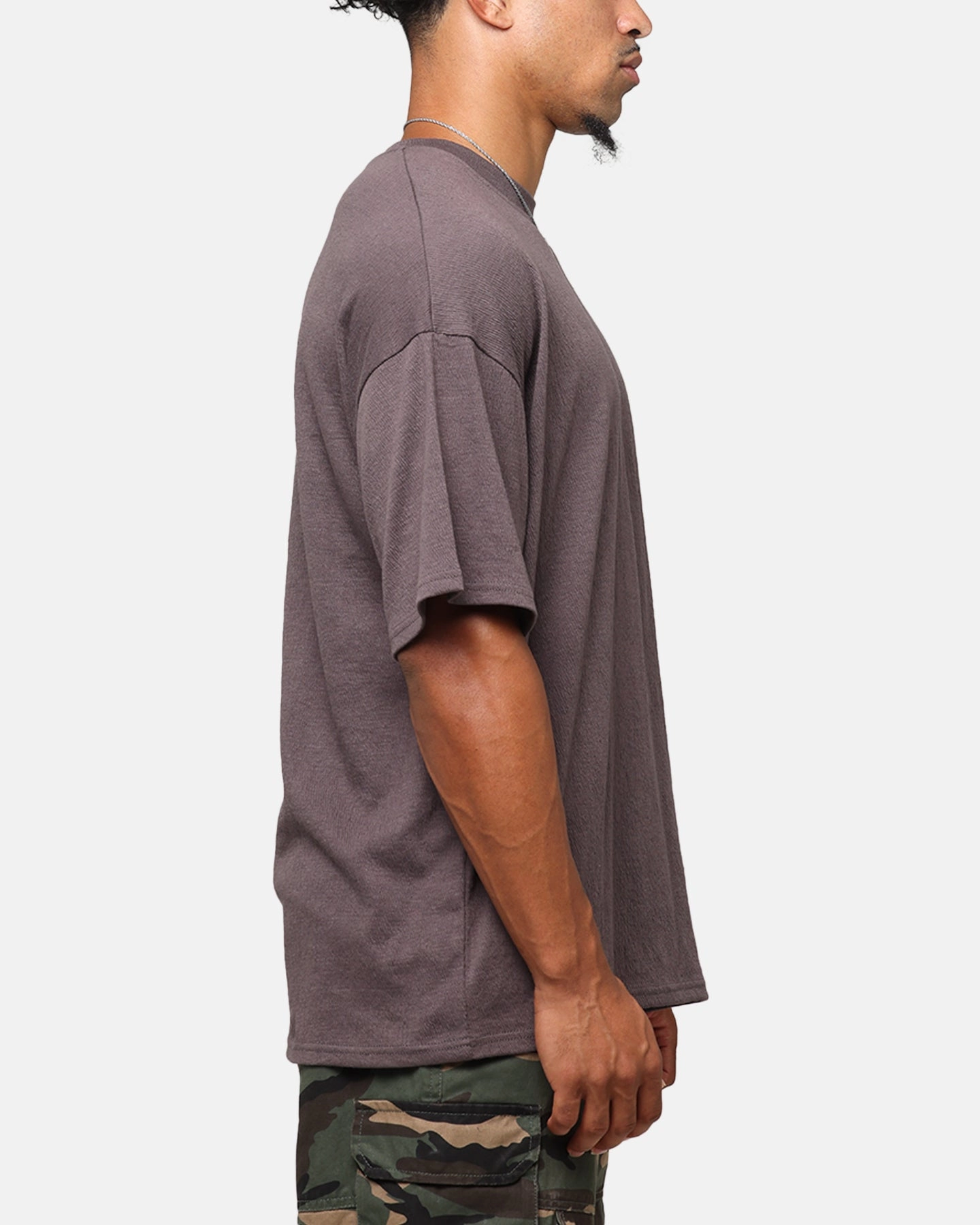Minimalist Style XXIII Sahara T-Shirt Plum