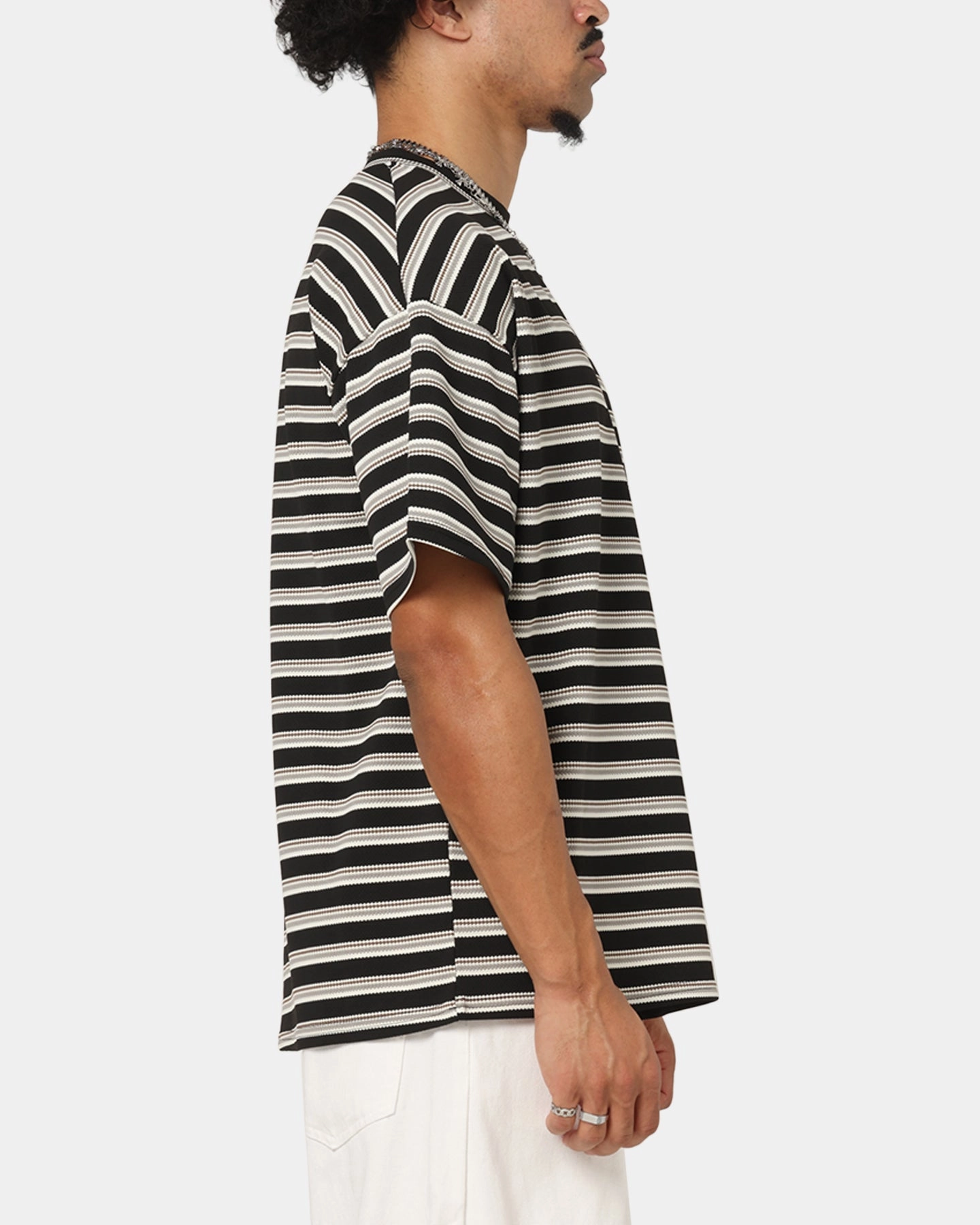 Versatile Piece XXIII Standard Stripe T-Shirt Black/Grey