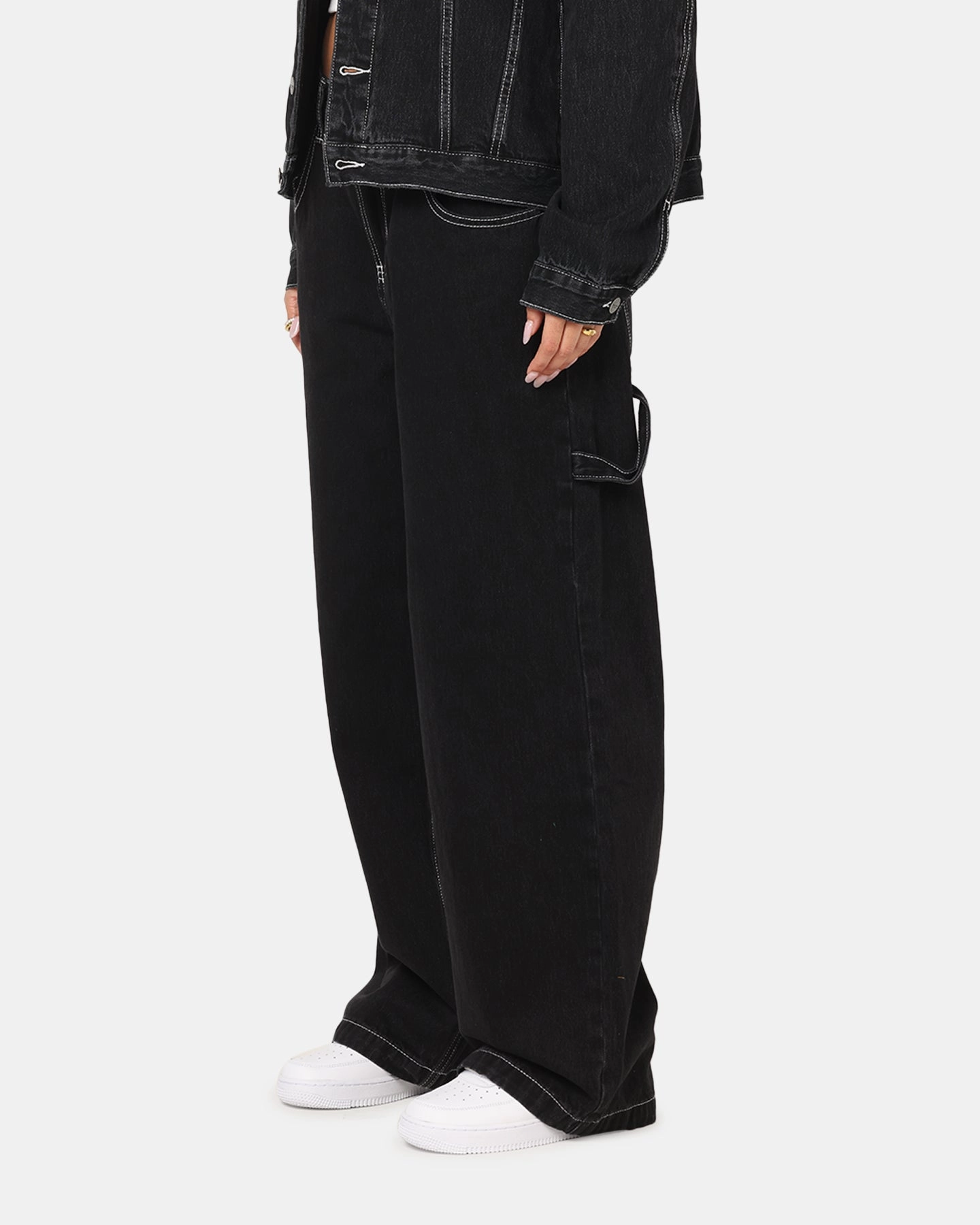 Saint Morta Amplus Fray Carpenter Jeans Contrast Black Brunch Outfit Trend Setter