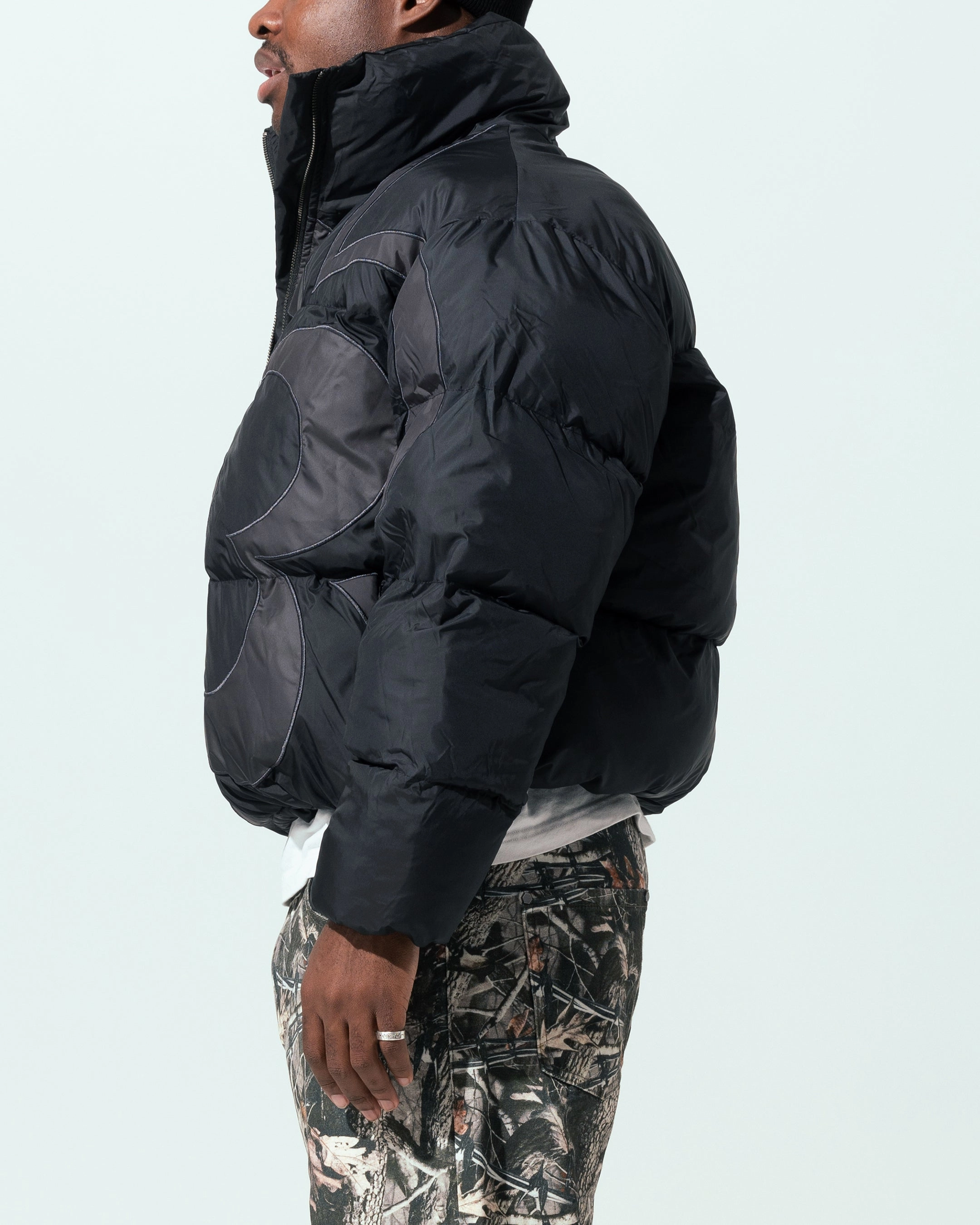 Compact Storage multiple pockets Loiter Eden Puffer Jacket Black