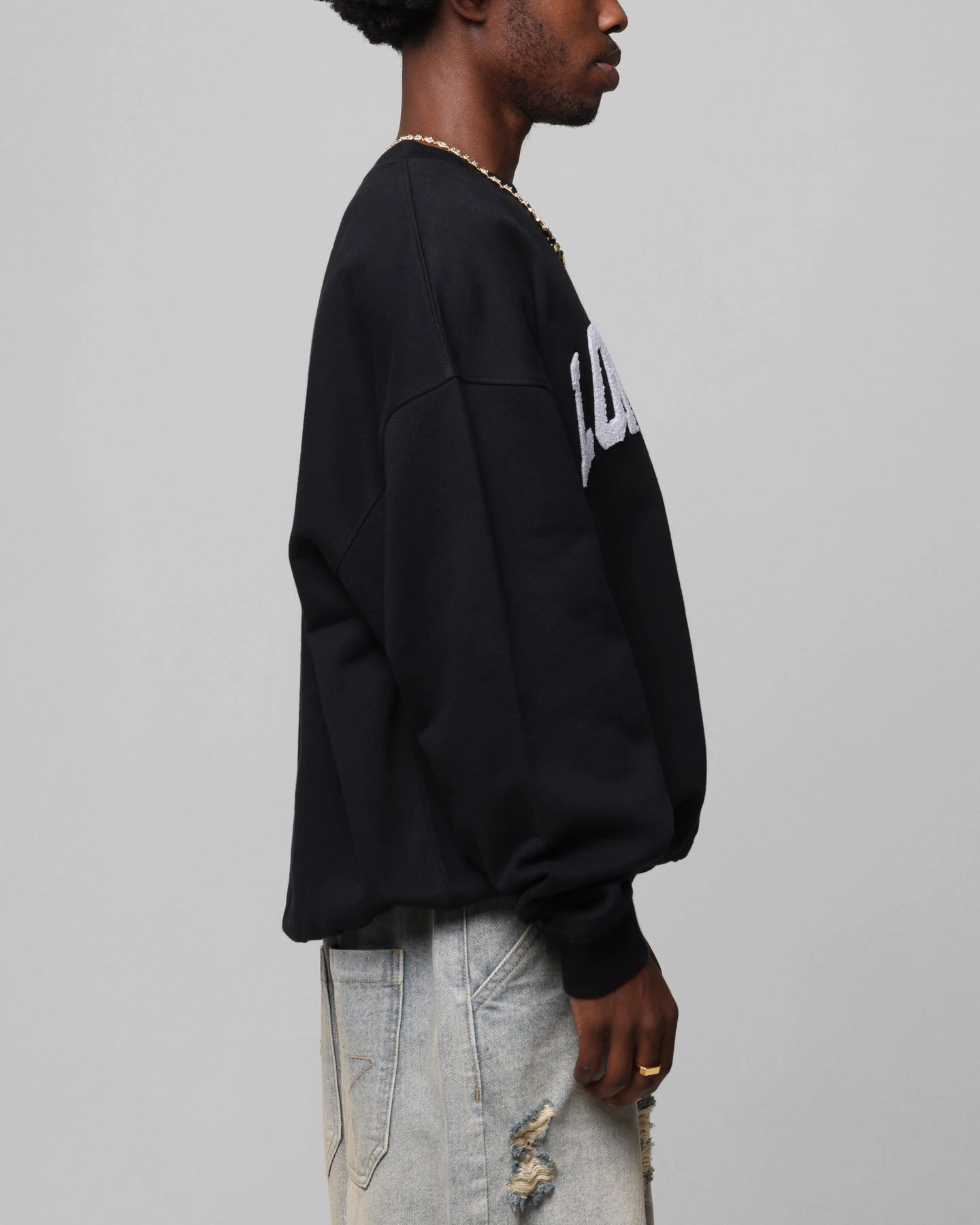 City Ready Style Loiter Arch Premium Crewneck Black